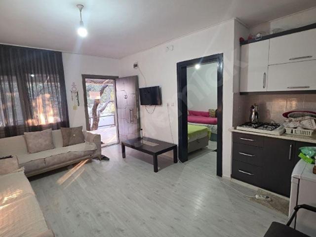 İZMİR KEMALPAŞA DAMLACIKTA MANZARALI,40m2 OTURUMA HAZIR 500 M