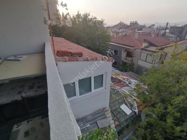 İzmir Konak Akınsimav Mahallesi Nde Satılık Müstakil Ev