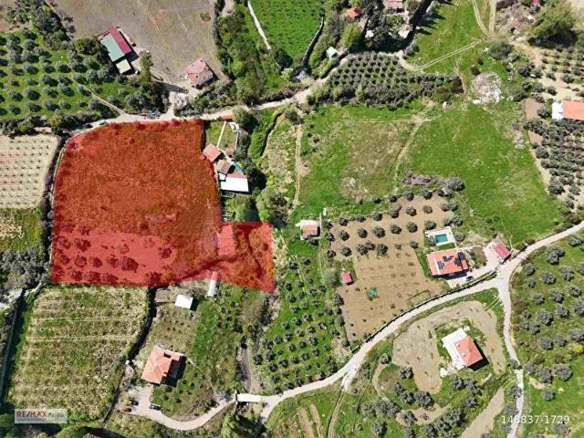 İZMİR'İN ŞİRİNCE KÖYÜNDE SATILIK ARSA