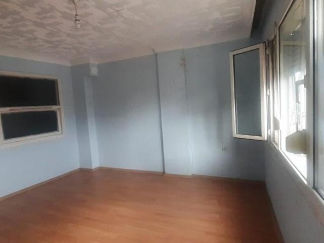 İzmir Çamdibi Gaziosmanpaşa Mah REFİK TULGA Caddesi Üzerinde satılık 2+ 1 Daire
