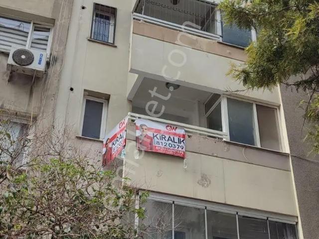 İzmir Alsancak Mahallesi 2+1 Aydınlık Kiralık Daire