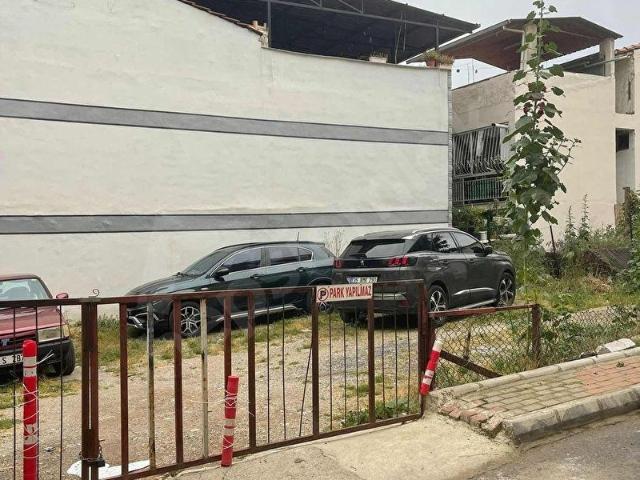 İzmir bozyaka da 145 m2 köşe arsa !