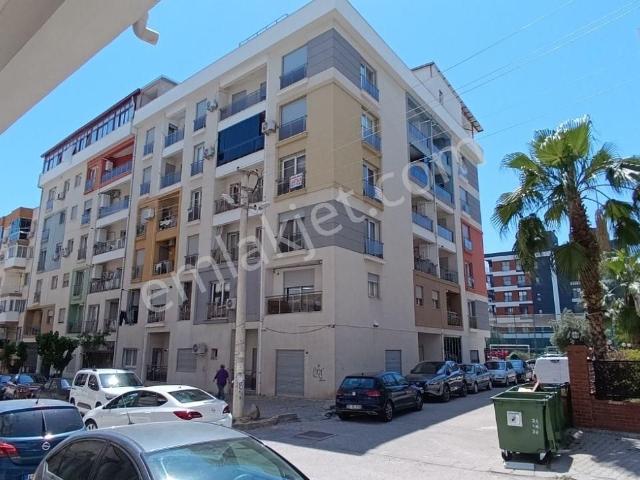 İzmir Bornova Erzenede Full Eşyalı 2+1 Kiralık Daire