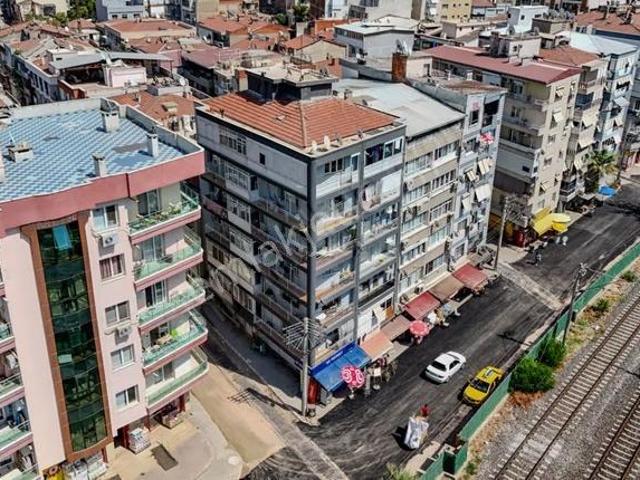 İzmir Bayraklı Da Deniz Manzaralı Satılık 3+1 Satılık Daire