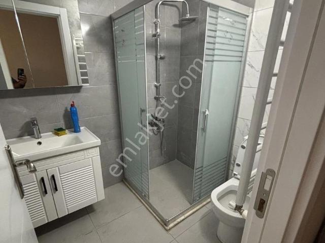 İzmir Bayraklı Sahile Yakın 2+1 Arakat Doğalgazlı Daire