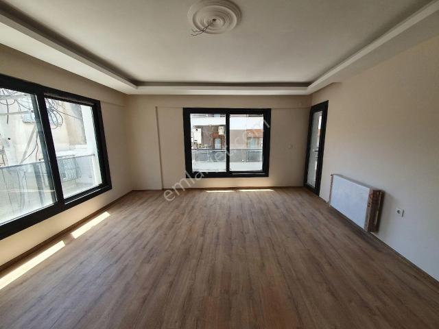 İzmir Bahar Mahallesi'nde 2+1 Sıfır Bina Kiralık Daire
