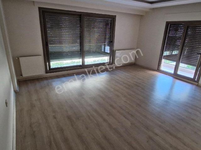 İzmir Balçova Eğitim Mah 2+1 Deprem Yönetmeliğine Uygun Doğalgazlı