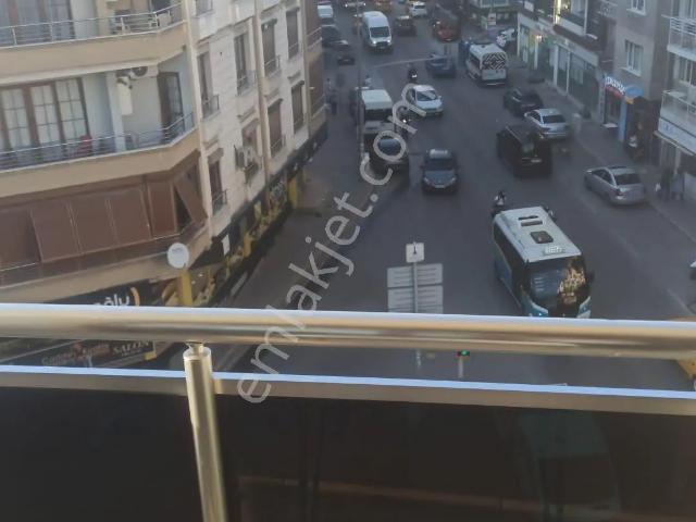 İzmir Buca Efeler Mahallesi 2+1 Aydınlık Satılık Daire