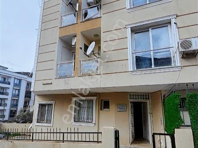 İzmir Buca Kuruçeşme Mah 1+1 Eşyalı eşyasız Yeni Metrekare 1 Kat Ara Kat Klimalı Kiralık