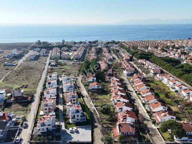 İzmir Dikili Salihleraltı Havuzlu Deniz Manzaralı Satılık Villa