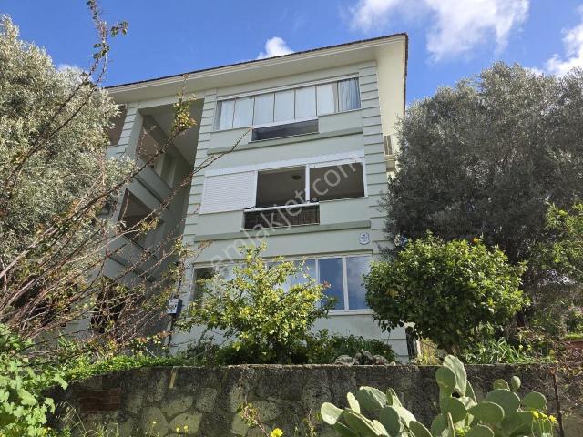İzmir Çeşme Merkezde Yıllık Kiralık Daire