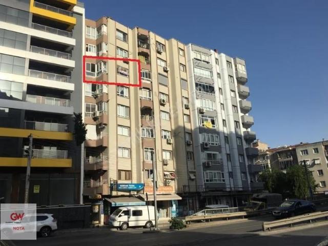 İzmir Konak Güneşli Mahallesinde Cadde Üzeri Kiralık Daire!
