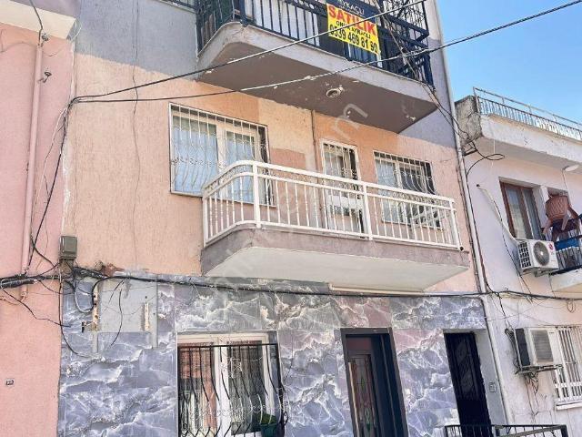 İzmir Konak Güney Mahallesinde 3+1 Satılık Daire