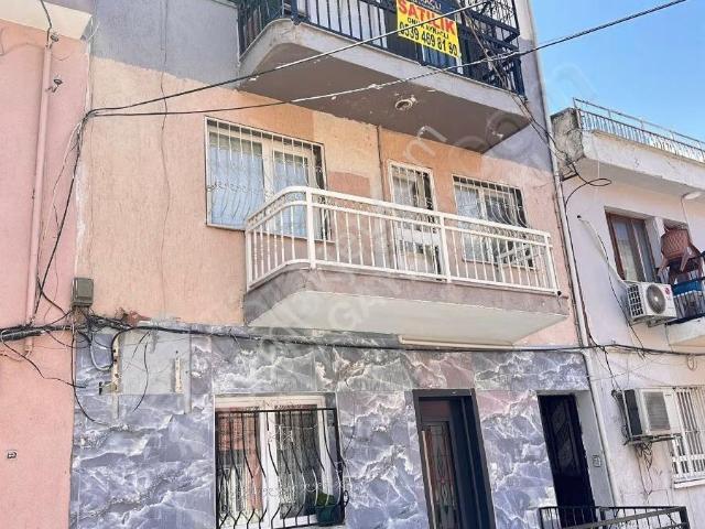 İzmir Konak Güney Mahallesinde 3+1 Satılık Daire
