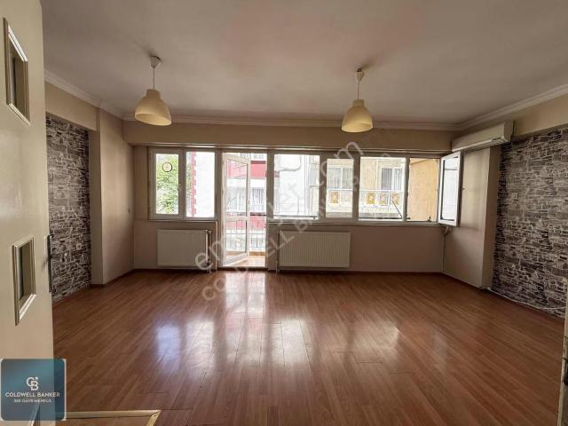 İzmir Konak Kahramanlarda 2+1 Satılık Daire