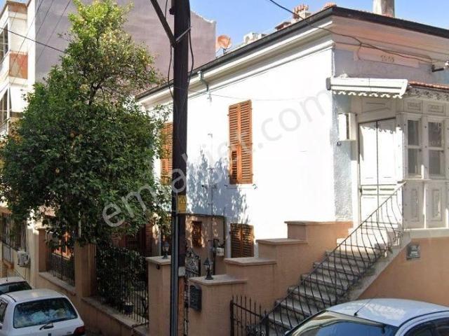 İzmir Konak Mithatpaşa'da Satılık Orijinal Rum Evi