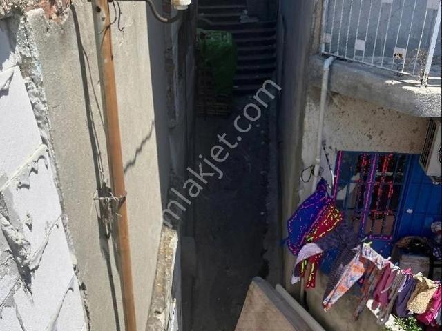 İzmir Konak Zeytinlik Mahallesi 111 M2 Satılık Ev