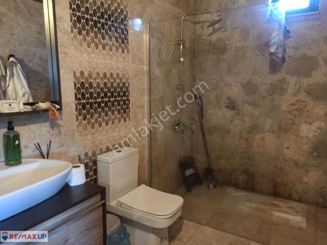 İzmir Karaburun Bozköy'de 2994 M² Arazili, 148 M² Taş Ev