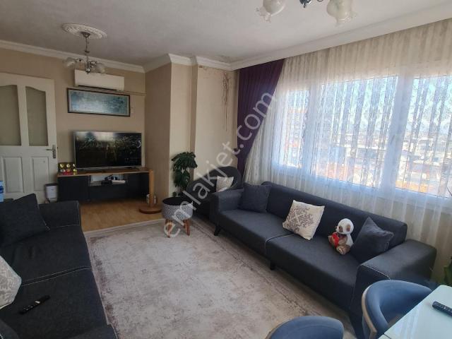 İzmir Karabağlar Yunusemre Mah Satılık 2+1