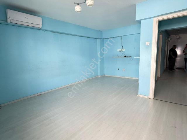 İzmir Karabağlar Reis Mah. Satılık 3+1 Daire