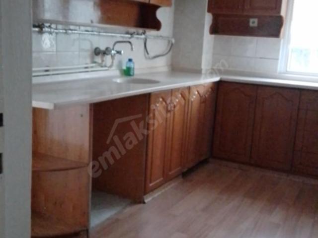 İzmir Çiğli Egekent merkezde 3+1 doğalgazlı arakat Satılık Daire: 2.700.000 TL