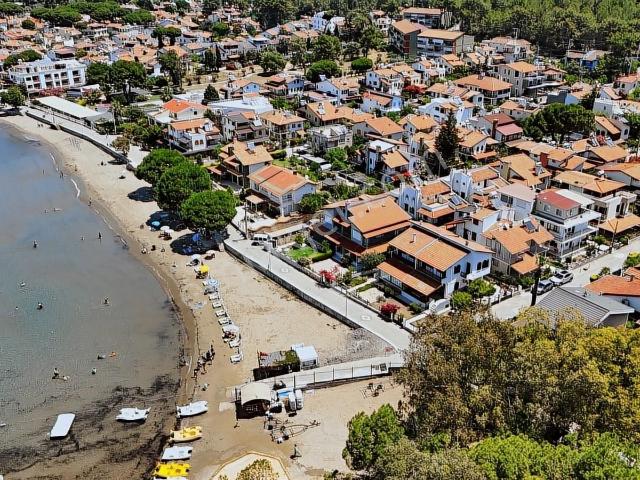 İzmir Özdere'de Satılık Denize Sıfır Müstakil Villa