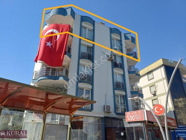 İzmir Menderes Pazaryerinde Büyük 3+1 Daire Asansör,ebebeynli