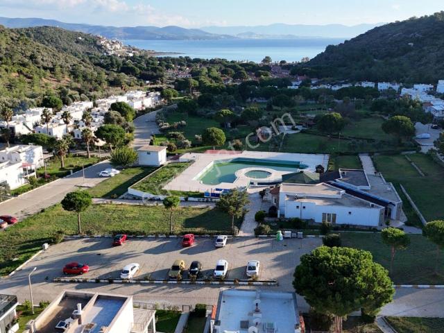 İzmir Menderes Yoncaköy 'de 2+1 Satılık Villa