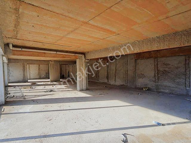 İzmir Menemen Gazi Mah. 800 M Kiralık Dükkan Cb Ph
