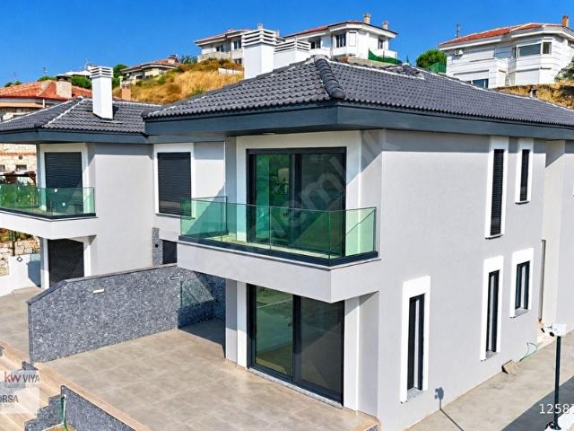İzmir Seferihisar UlamışTa 4+1 Lüks Villa