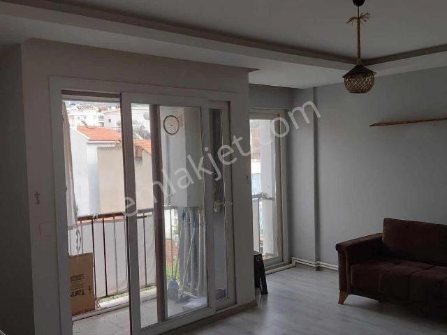İzmir Selçuk 14 Mayıs Mh 1+1 Kiralık Daire