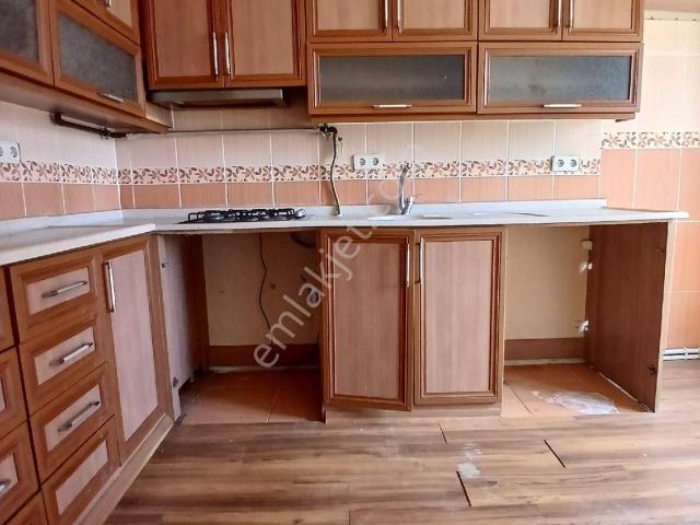 İzmir Torbalı Cumhuriyet Mahallesinde 3+1 Kiralık Daire