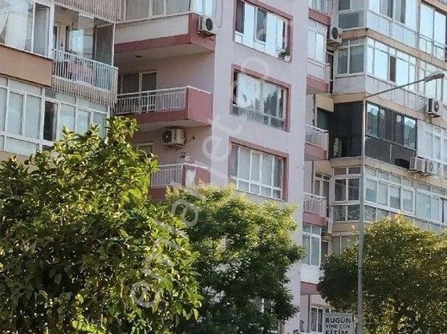 İzmir'in Gözbebeği Göztepe Stadyumu Yanı Satılık Daire