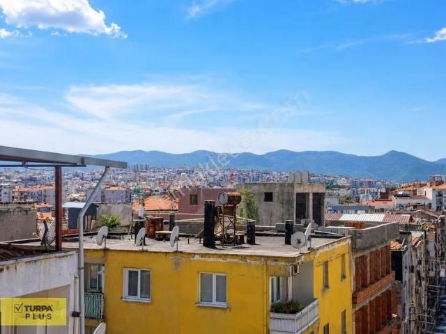 İzmirpark Avm Eşrefpaşa Cadde Yakını Kiralık Daire 2+1