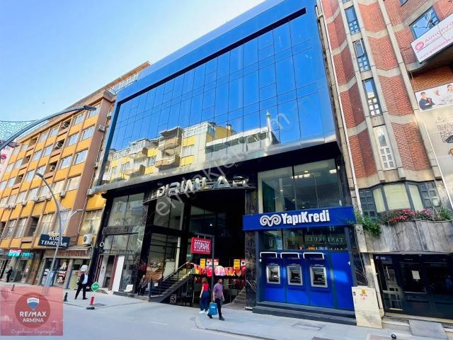 İzmit Çarşıda Lüks Plaza İçinde Ofisler