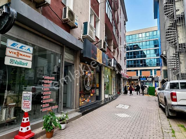 İzmit Çarşı Merkez'de Alemdar Cad. Yakın Satılık 75m² Dükkan
