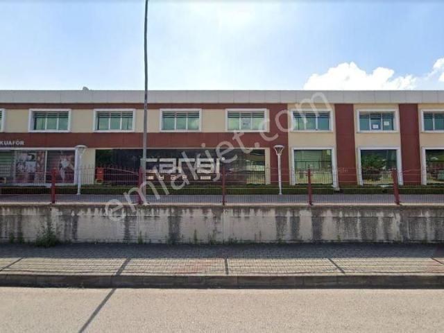 İzmit Çarşı Yapı Sitesinde 37 M² İki Bölmeli Kiralık Ofis