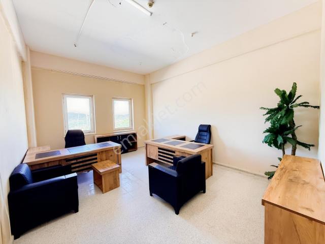 İzmit Bayındırlık İş Merkezi Kiralık Full Eşyalı eşyasız Ofis