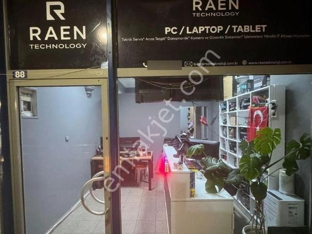 İzmit Belsa Plaza'da Devren Kiralık Bilgisayar Dükkanı