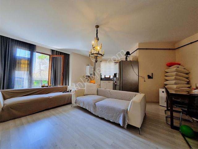 İzmit Şehir Merkezinde Satılık Otoparklı Yeni 2+1 Daire