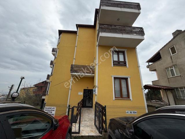 İzmit Kuruçeşme Satılık Full Deniz Manzaralı Geniş 2+1 Daire