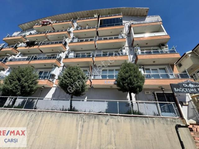 İzmit Orhan Mah. Deniz Manzaralı Eşyalı 1+1 Kiralık Daire