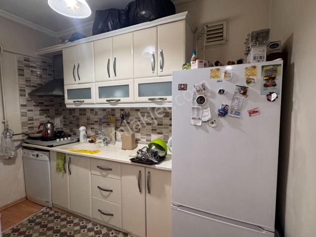 İzmit Merkez Yeni Turan Durağı Karşısı Arakat 3+1 Kiralık Daire