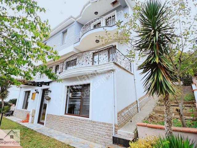 İzmit Serdar 5+2 Tripleks Satılık Villa