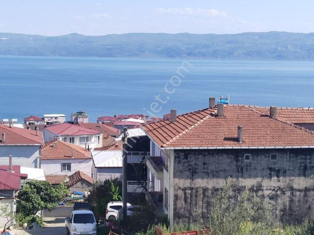İznik Göl Manzaralı Köy Evi Ve Arsası