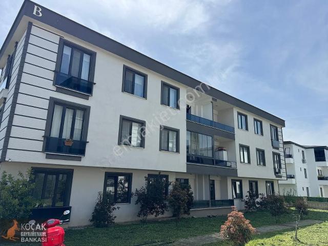 İznik Göl Konakları Sitesinde 3.kat Satılık Geniş 2+1 Daire
