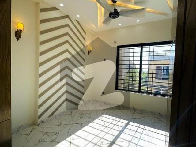 I 14/1 5 Marla Brand New House Available For Sale I 14/1