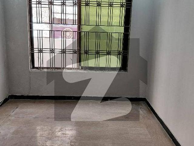 I 10/4 GROUND FLOOR with Basement Available For Rent