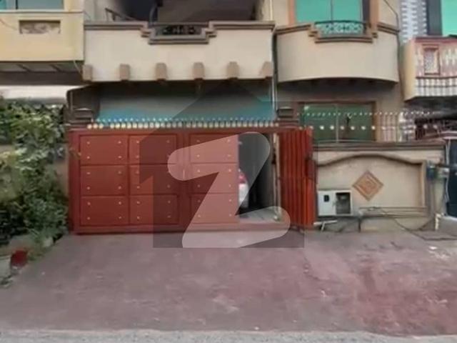 I 10/4 Beautiful House 7 Bed Park Facing