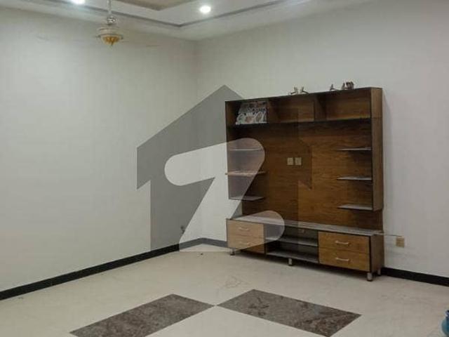 I 10/4 Full House For Rent Very Good Location